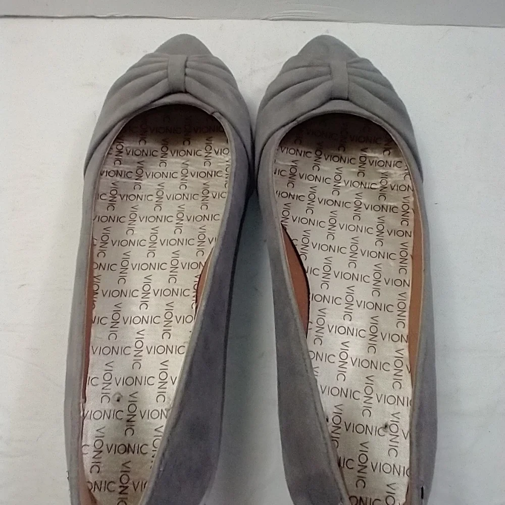 Vionic Gramercy Ballet Flats Pointed Gray Suede Comfort Shoes Women's sz 6.5.